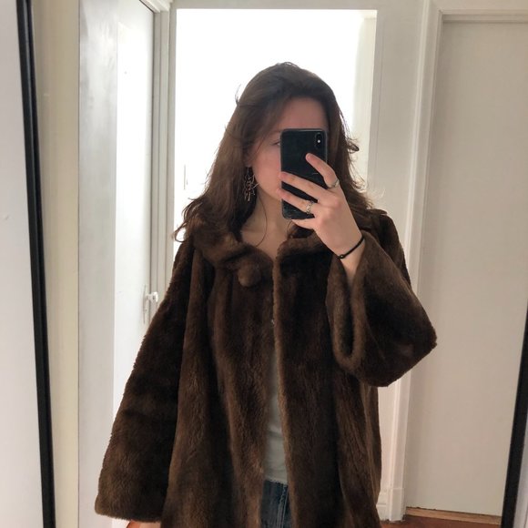 Vintage brown fur coat - Picture 3 of 8